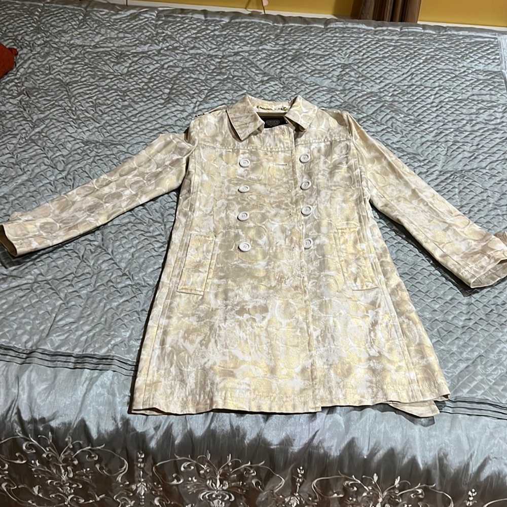 Coach trench coat